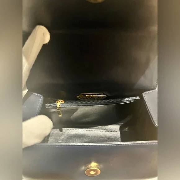 🧿💙 Givenchy Top handle handbag 🧿💙 - Picture 16 of 17